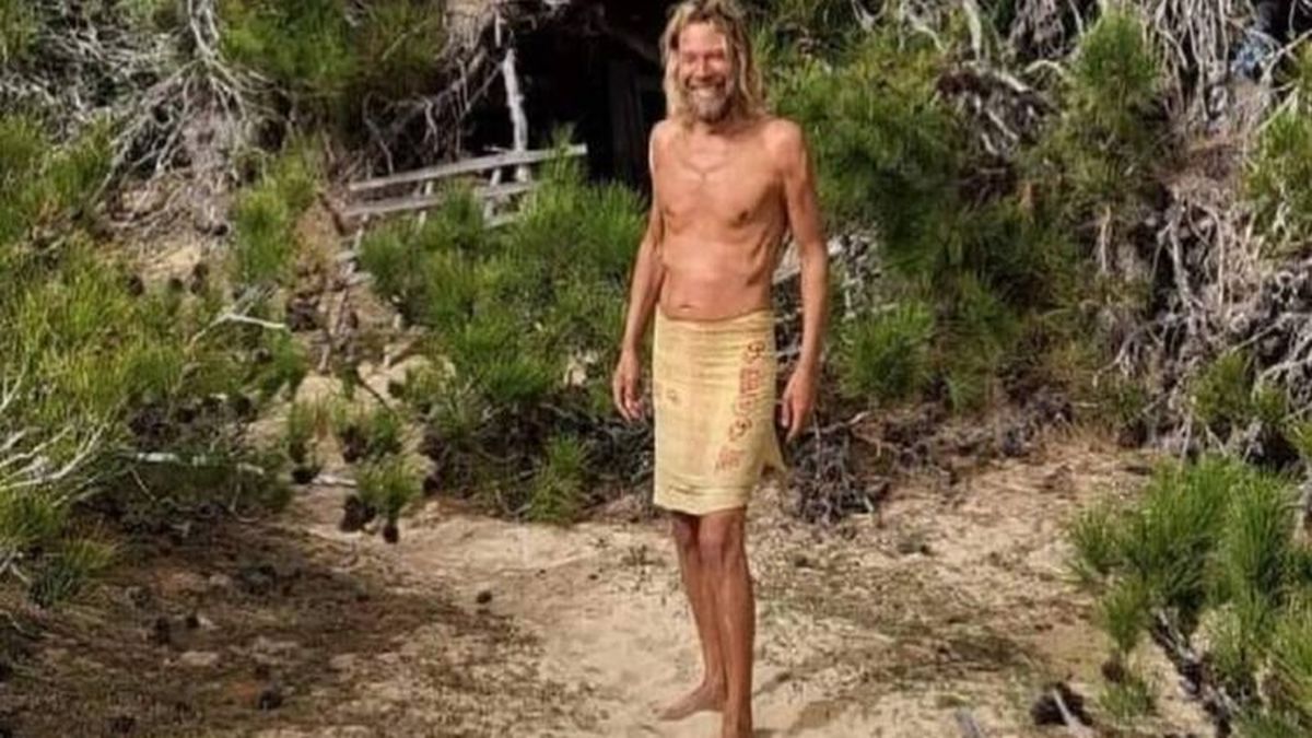 Στέλεχος αυτοκινητοβιομηχανίας άφησε δουλειά, γυναίκα και παιδί και ζει σαν ερημίτης στη Γαύδο! (video)