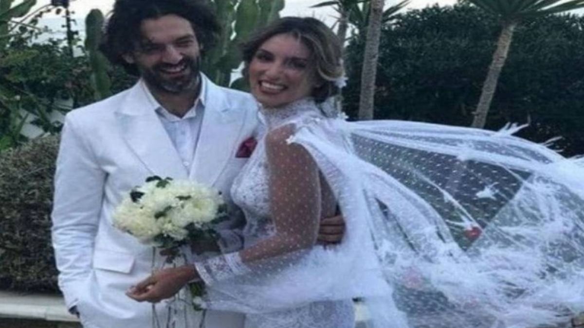 Αθηνά Οικονομάκου: Το λάθος στο γάμο της που δεν παρατήρησε κανείς και θα τον τίναζε στον αέρα!