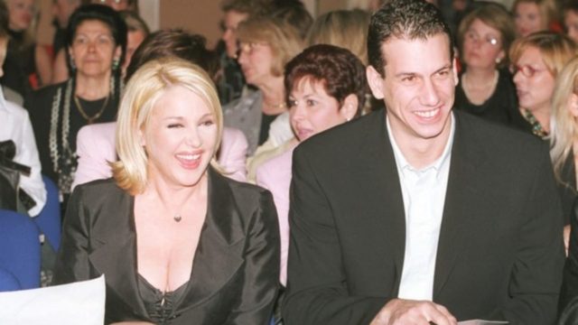Σωστός τζέντλεμαν: Όταν ο Νάσος Γαλακτερός έβαλε στη θέση του τον Πάνο Μιχαλόπουλο για τη Ρούλα Κορομηλά