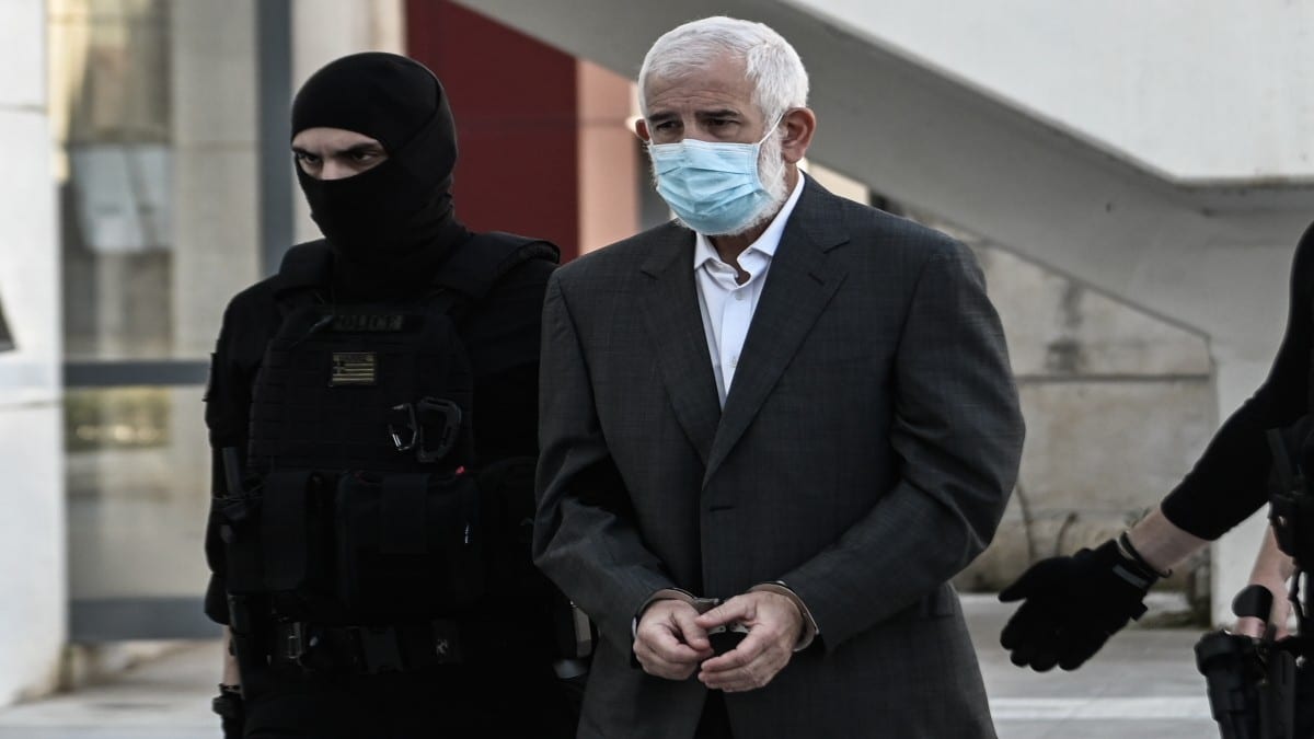 Δίκη Πέτρου Φιλιππίδη: «Πιο ήρεμα και με περισσότερη ευπρέπεια!» – Στο «κόκκινο» η ένταση – Διέκοψε το δικαστήριο (Video)