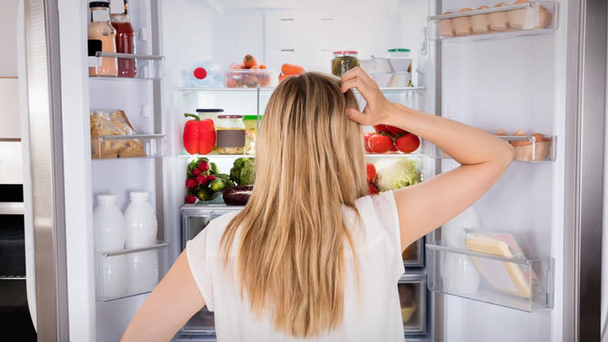Τοποθέτησε ένα σφουγγάρι στο ψυγείο και σωθείτε από ένα μείζον πρόβλημα που ταλανίζει όλα τα νοικοκυριά