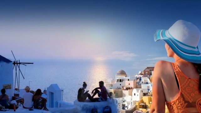 «Τουρισμός για όλους»: Ποιά είναι τα κριτήρια και δικαιούχοι για το voucher 150 ευρώ