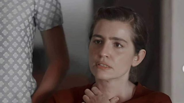 Άγριες Μέλισσες: Καταρρέει η Ελένη – Ο Ζάχος φεύγει από το χωριό