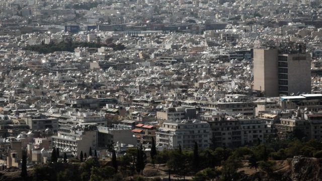 ΕΝΦΙΑ: Σήμερα η ανάρτηση στο Taxis των εκκαθαριστικών! Έως το τέλος Μαΐου η 1η δόση – Αναλυτικά παραδείγματα ανά περιοχή (Video)