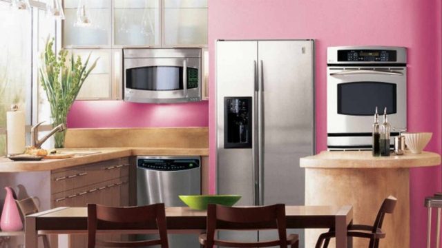Ανοξείδωτα σκεύη: Αυτό είναι το μυστικό για αποτελεσματικό καθάρισμα και extra λάμψη