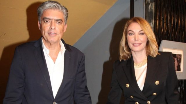 Αυτό μάλλον δεν το έχει δει ο Νίκος Ευαγγελάτος: Το φλερτ της Τατιάνας Στεφανίδου με σεφ και τα τρυφερά στιγμιότυπα! (Video)