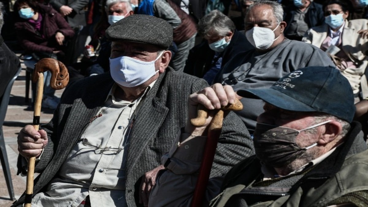Συντάξεις Ιουνίου: Πότε θα δείτε λεφτά στους λογαριασμούς σας – Οι ημερομηνίες πληρωμής σε όλα τα Ταμεία