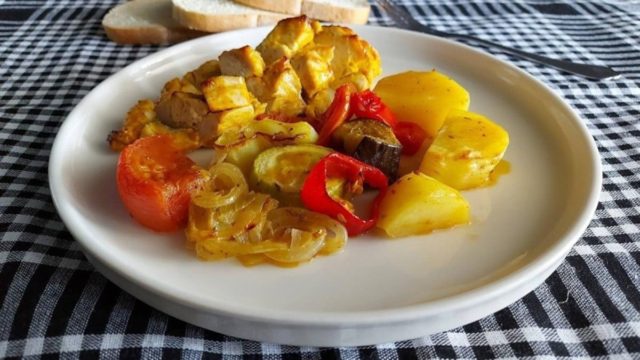Πανδαισία γεύσεων στο πιάτο σας: Φιλέτο κοτόπουλου με μαρινάδα γιαουρτιού