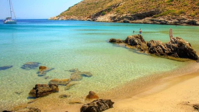 Ούτε 10 ευρώ την μέρα: Το πιο φθηνό νησί στην Ελλάδα για αξέχαστες διακοπές!