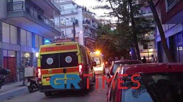 Συναγερμός στη Θεσσαλονίκη: Γυναίκα έπεσε από τον 4ο όροφο πολυκατοικίας (Video)