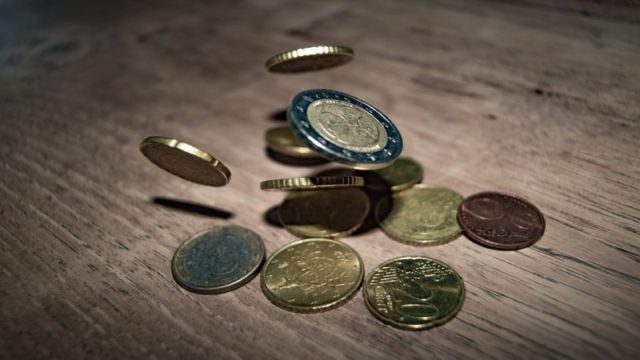 Ο γρίφος του σερβιτόρου: Εσείς μπορείτε να βρείτε που πήγε το ένα ευρώ;