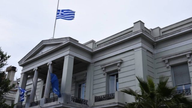 Σκληρή απάντηση του ΥΠΕΞ στην Άγκυρα: «Προκαλείτε και παραπληροφορείτε» – Η ανακοίνωση στο τουρκικό παραλήρημα