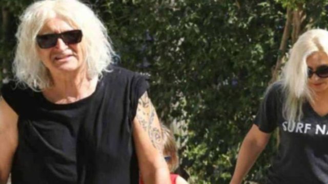 «Άντε γ@μ@θείτε καραγκιόζηδες»: Aστυνομικοί σταμάτησαν την Αννίτα Πάνια και ο Νίκος Καρβέλας άρχισε να τους βρίζει!