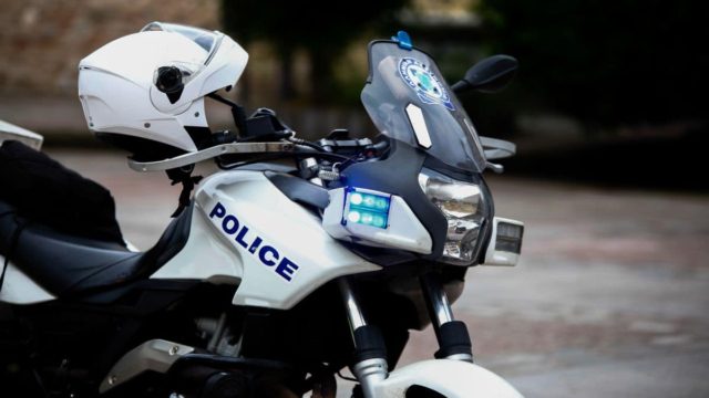Θρίλερ στον Διόνυσο με καταδίωξη διαρρηκτών! Εμβόλισαν μηχανή της ΔΙΑΣ και διέφυγαν