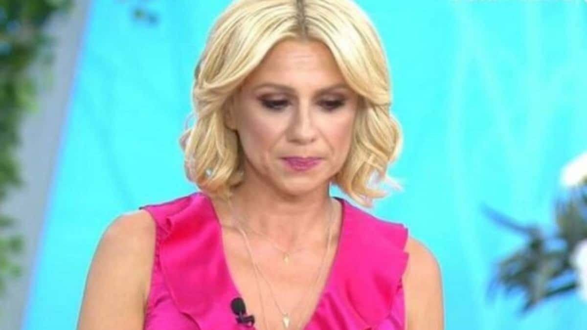 Τα αποκάλυψε όλα η Κατερίνα Καραβάτου: «Προσπάθησα να κρατήσω την…» (Video)