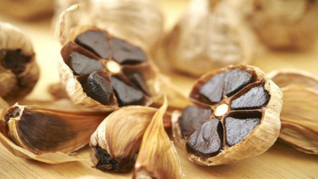 Το άγνωστο μαύρο σκόρδο: Ένα θαυματουργό superfood που σώζει ζωές!