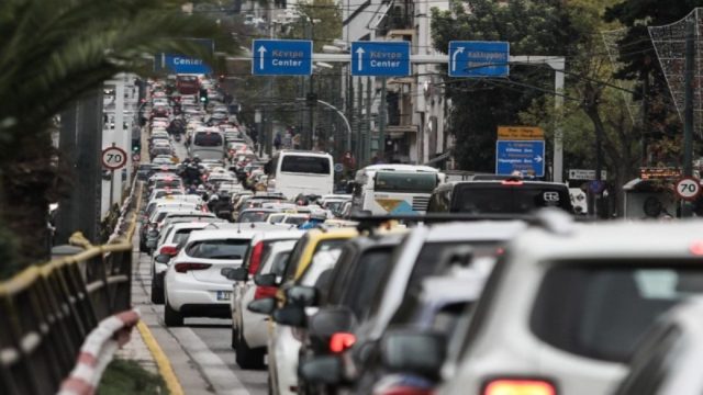 Κυκλοφοριακό κομφούζιο στους δρόμους της Αθήνας – Που υπάρχει μποτιλιάρισμα (photo)