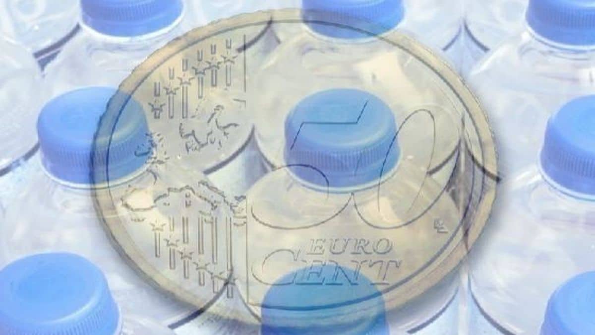 Ξεχάστε τα 0,50 ευρώ το μπουκαλάκι το νερό! Δείτε πόσο θα κοστίζει σε 8 μέρες από σήμερα!