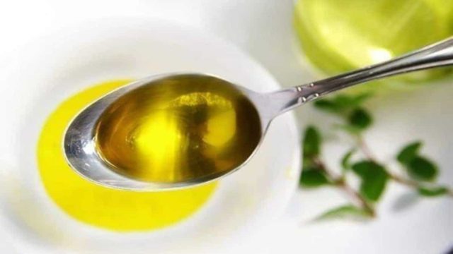 Προσοχή μην την πάθετε και εσείς: Μην βάλετε ποτέ λεμόνι και ελαιόλαδο σε αυτά τα σημεία του σπιτιού