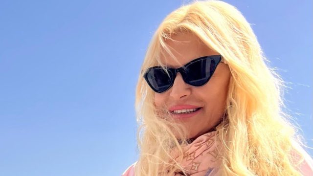 Εντυπωσιακός και λαμπερός με αρχαιοελληνικές λεπτομέρειες – Αυτός είναι ο χώρος που στεγάζει την επιχείρησή της η Μαρίνα Πατούλη