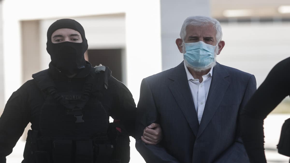 Χαμός στη δίκη του Πέτρου Φιλιππίδη: Διακόπηκε λόγω… έντασης – Ξέσπασε σε κλάματα η καταγγέλλουσα