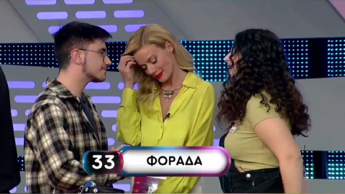 Εμβρόντητη η Ζέτα Μακρυπούλια: «Χέσ@@@@ η… στ’ αλώνι» – Σάλος με τις περιγραφές στο Ρουκ Ζουκ (Video)