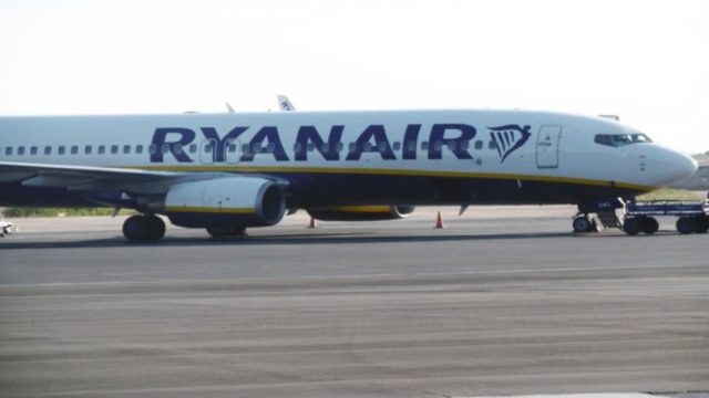 Ryanair: Προσφορά express! Ταξιδέψτε τον Ιούνιο στο εξωτερικό μόλις με €19,99