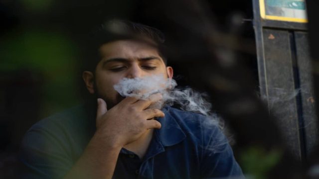 Νέα έρευνα: Αυξημένος ο κίνδυνος θανατηφόρου καρκίνου του προστάτη για τους καπνιστές, ιδίως τους παχύσαρκους