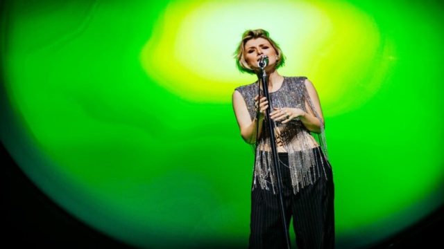 Eurovision 2022: Σοβαρό ατύχημα στο Τορίνο – Χτύπησε το ρεύμα την τραγουδίστρια της Σουηδίας