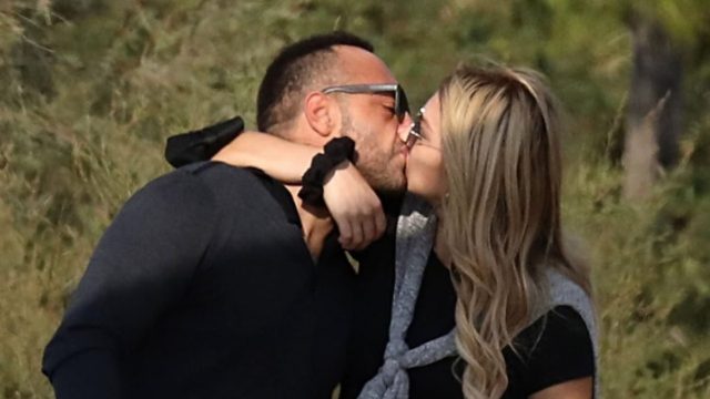 «Σεισμός» στη showbiz: Γίνονται γονείς στο πρώτο τους παιδί Κωνσταντίνα Σπυροπούλου και Βασίλης Σταθοκωστόπουλος;