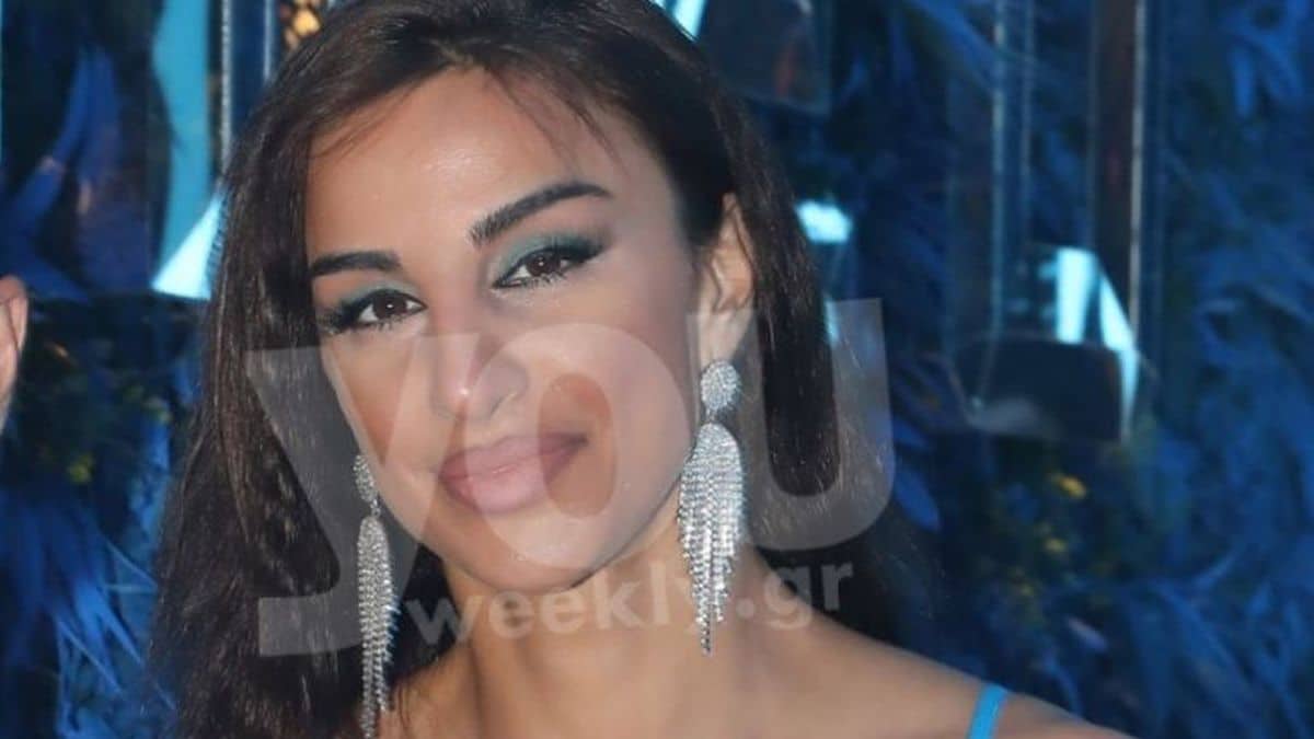 Survivor 5: Στα μπουζούκια με στενό γαλάζιο φόρεμα η Αθηνά Ευμορφιάδη! Δεν άφησε τίποτα στην φαντασία