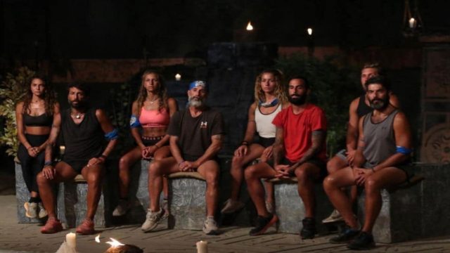 Νέο ζευγάρι στο Survivor: «Το ειδύλλιό τους έχει ξεκινήσει εδώ και 3 ημέρες, την πήγε στη γωνία»