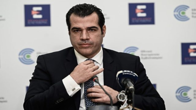 Μήνυμα Θάνου Πλεύρη για τις μάσκες: Η ημερομηνία των αποφάσεων – Τι είπε για την 4η δόση