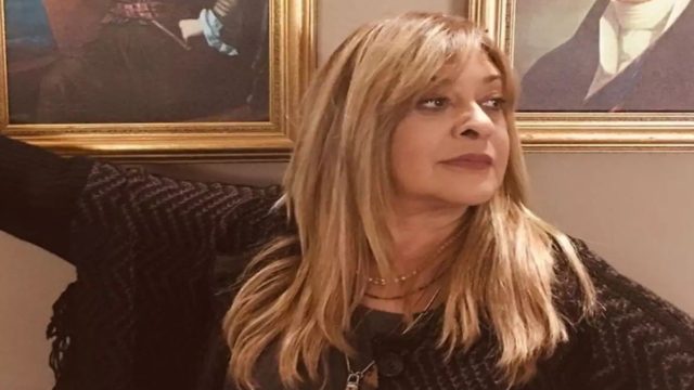 Τζόυς Ευείδη: Αυτό είναι το σπίτι που μένει με τα κατοικίδια της – Η πρωτότυπη διακόσμηση και το ζεστό κλίμα