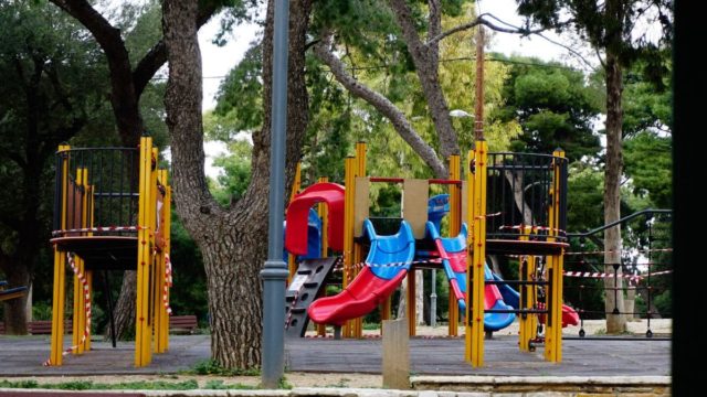 Τρόμος στη Χαλκίδα: Ανήλικος έπαιζε σε παιδική χαρά και έπαθε ηλεκτροπληξία – Το χρονικό του τραγικού περιστατικού
