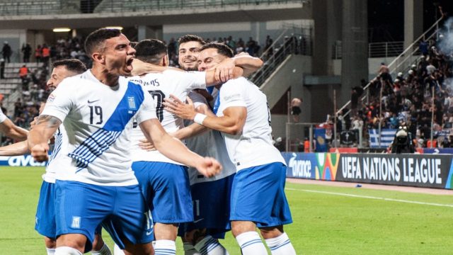 Ελλάδα – Κόσοβο (2-0): Νίκη πρωτιάς στο Nations League με γκολάρα Γιακουμάκη και “κερασάκι” από Μάνταλο