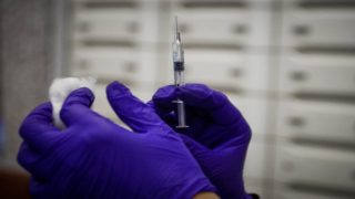 Eμβόλια Covid-19 για ασθενείς με καρδιακά προβλήματα – Τι πρέπει να γνωρίζετε