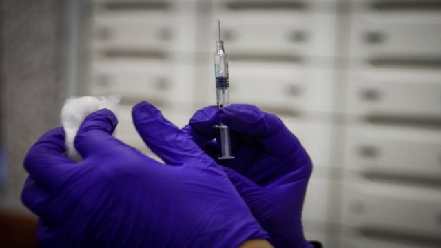 Eμβόλια Covid-19 για ασθενείς με καρδιακά προβλήματα – Τι πρέπει να γνωρίζετε