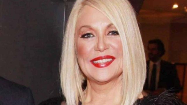 «Η Ρούλα Κορομηλά σε αναπηρικό καροτσάκι»: Τραγικές ώρες για την παρουσιάστρια