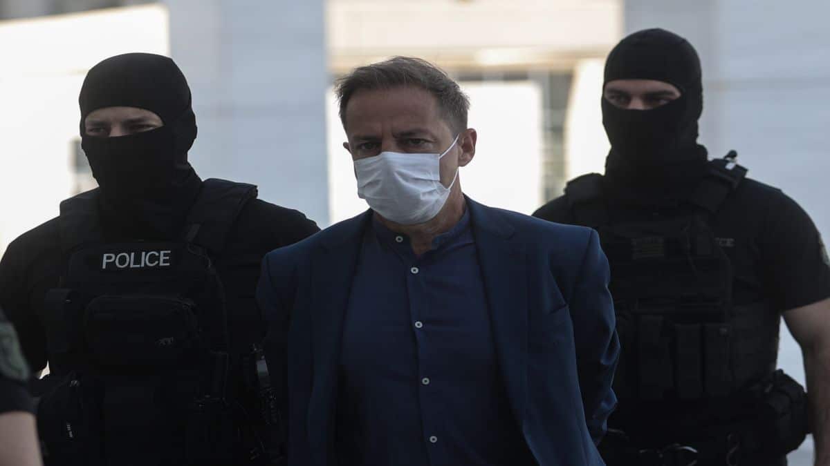 Δίκη Λιγνάδη: Ώρα απολογίας για τον πρώην διευθυντή του Εθνικού – Κατηγορείται για τέσσερις υποθέσεις βιασμών