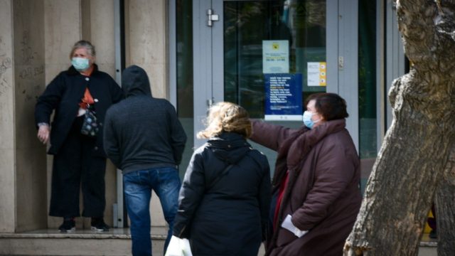 Κακά μαντάτα για πολλά ΑΤΜ και καταστήματα τράπεζας σε όλη την Ελλάδα – Μαζικά λουκέτα μέσα στον επόμενο μήνα!