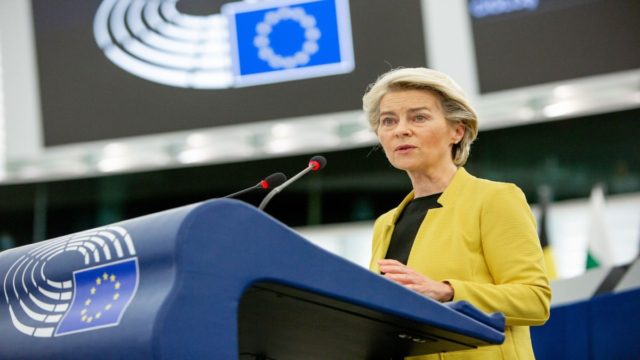 Πόλεμος στην Ουκρανία: Άμεσος κίνδυνος για 275 εκατομμύρια ανθρώπους – Προειδοποιεί η Ούρσουλα φον ντερ Λάιεν για επισιτιστική κρίση