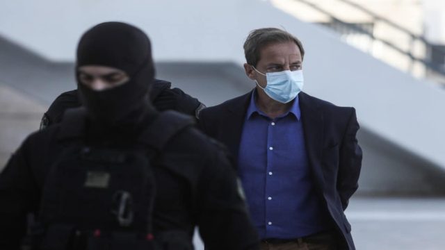 Δίκη Λιγνάδη: Η κατάθεση της Ελένης Κούρκουλα – Το άλλοθι του σκηνοθέτη, το ταξίδι στην Ιθάκη και οι φωτογραφίες (video)