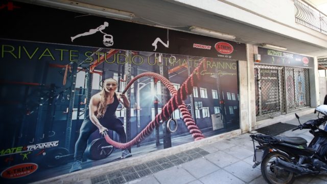 Αυτοκτονία στη Θεσσαλονίκη – Καταγγελία «κόλαφος» από τον δικηγόρο της γυναίκας: «Ο γυμναστής διέρρευσε πορνογραφικό υλικό» (video)