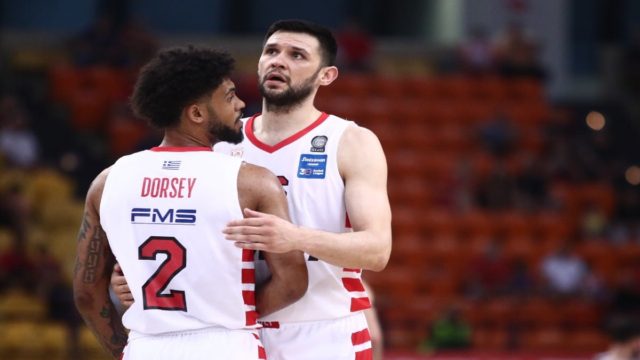 Basket League: Με τη 10η «κατοστάρα» του έφυγε… φορτσάτος για τους τελικούς ο Ολυμπιακός! (video)