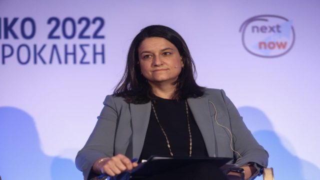Παιδεία: Ανακοίνωσε τα ευχάριστα η Κεραμέως για τους εκπαιδευτικούς – Η επέκταση ωραρίου των σχολείων φέρνει 3.300 νέες προσλήψεις!