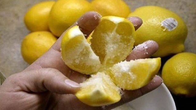 8 άγνωστες χρήσεις του λεμονιού που ούτε φαντάζεστε ότι υπάρχουν!