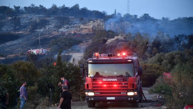 Φωτιά στον Ασπρόπυργο