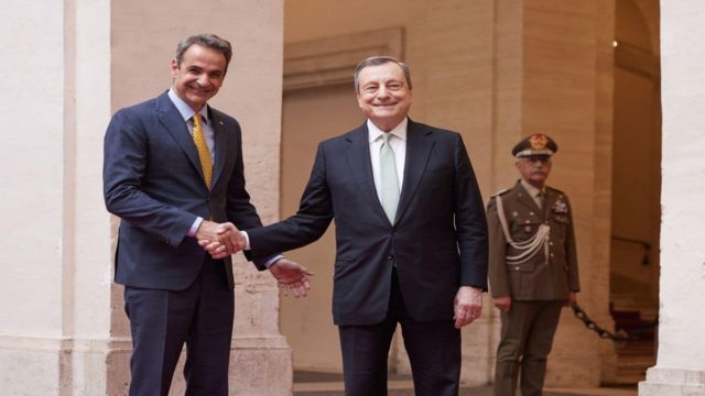 Ολοκληρώθηκε η συνάντηση Μητσοτάκη – Ντράγκι στη Ρώμη