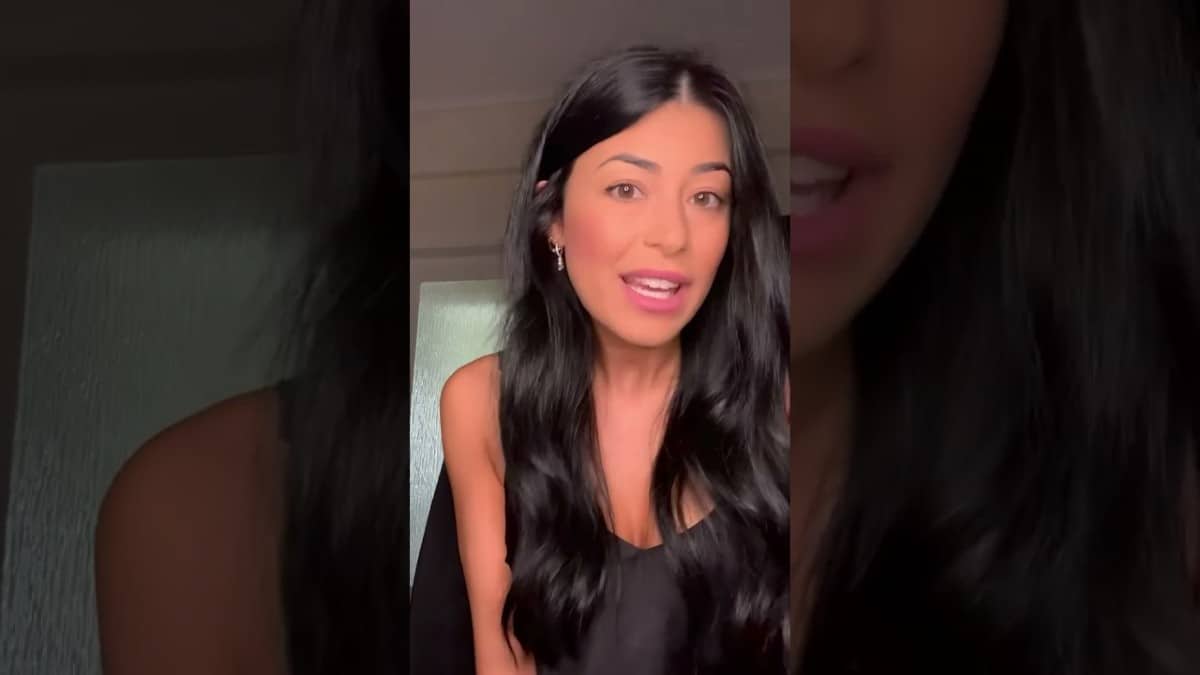 Ξαναχτύπησε η Αφροδίτη Λατινοπούλου: «Γυναίκα μαχαίρωσε… η πατριαρχία σκοτώνει» – Η ειρωνική ανάρτηση στο twitter (photo)